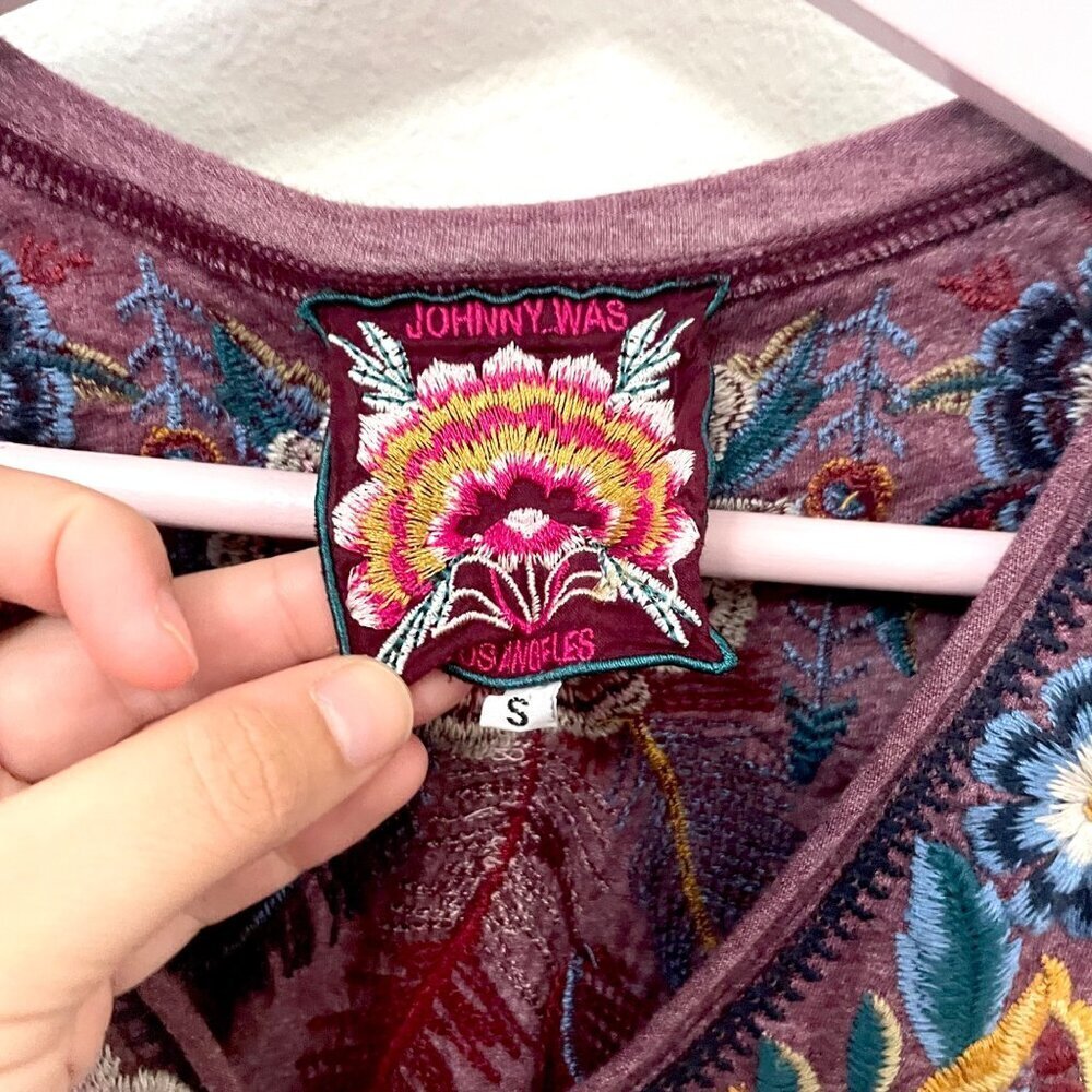 Johnny Was Darielle Flute Sleeve Tee Red Floral Embroidered Long Sleeve Top S - Picture 3 of 7